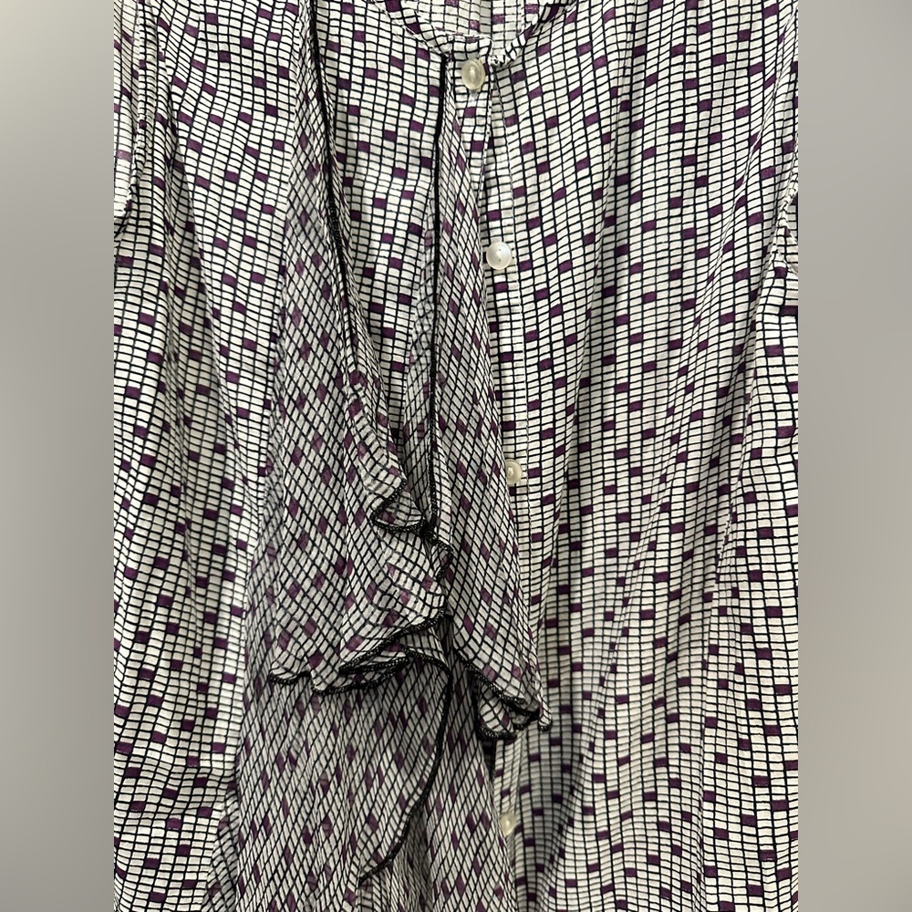 Gap Tank Blouse with Ruffled Front - Picture 3 of 4